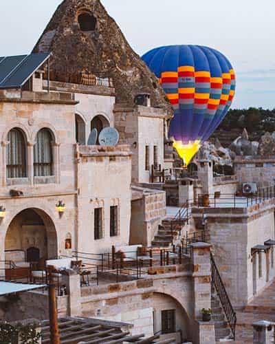 Sultan Cave Suites Hotel