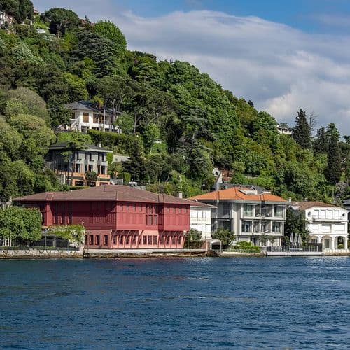 Bosphorus Yalı Waterside Mansions