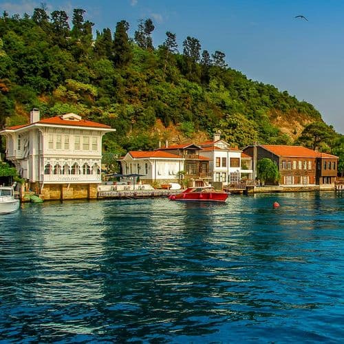Bosphorus Yalı Waterside Mansions